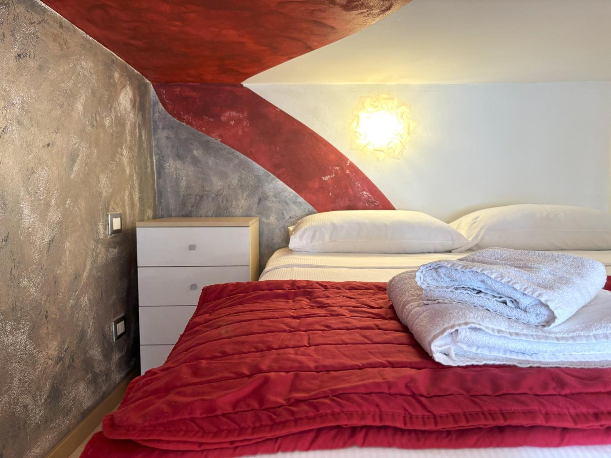Red Velvet Trieste Exterior foto